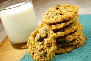 Oatmeal Raisinet Cookies 1